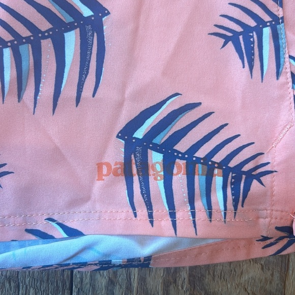 Patagonia board shorts size 40 - Picture 2 of 6